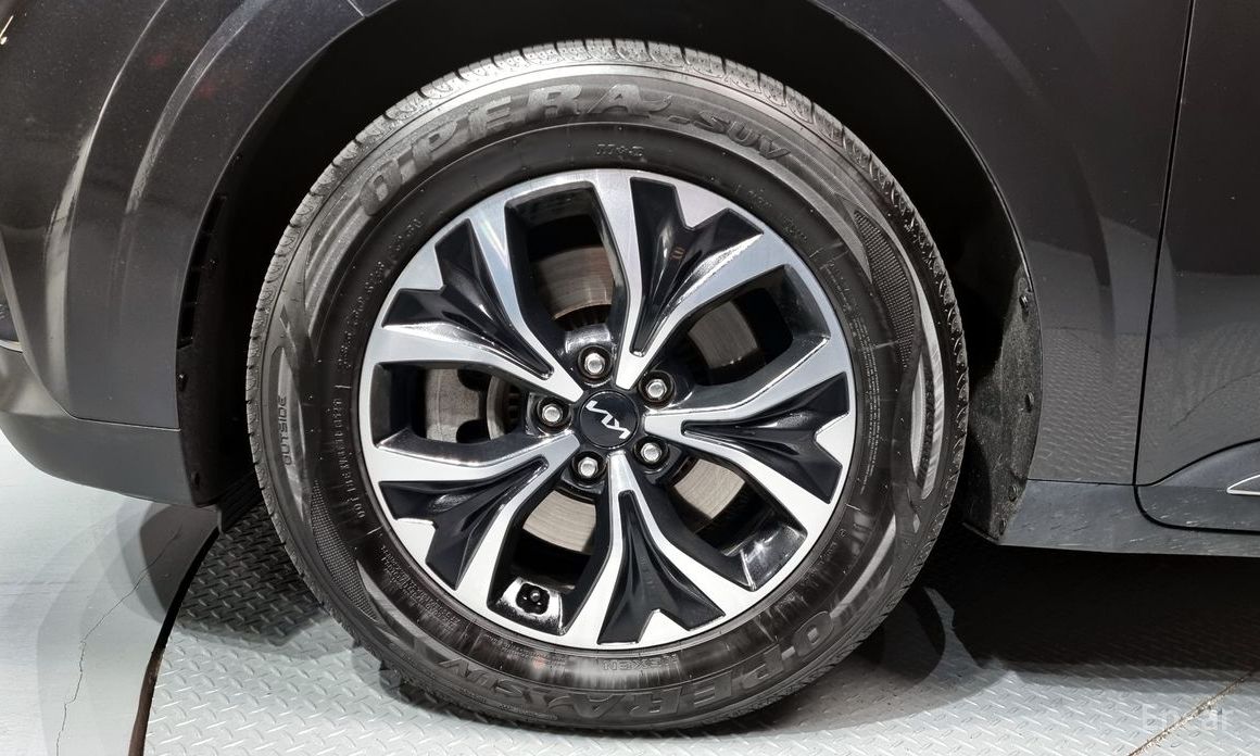  Kia Canival