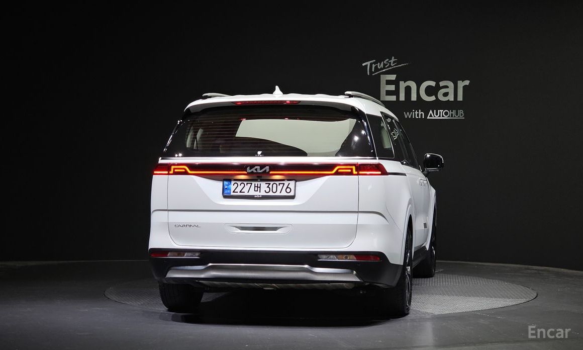  Kia Canival