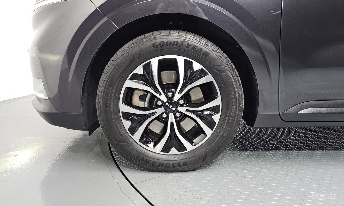  Kia Canival