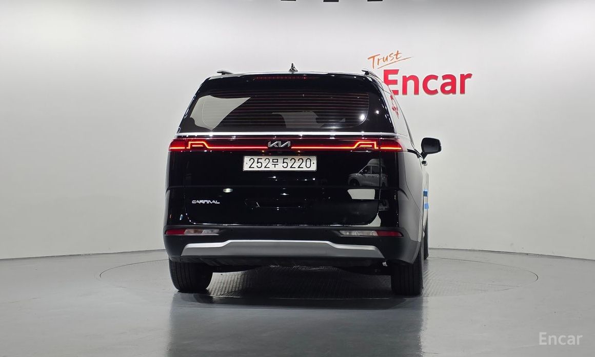  Kia Canival