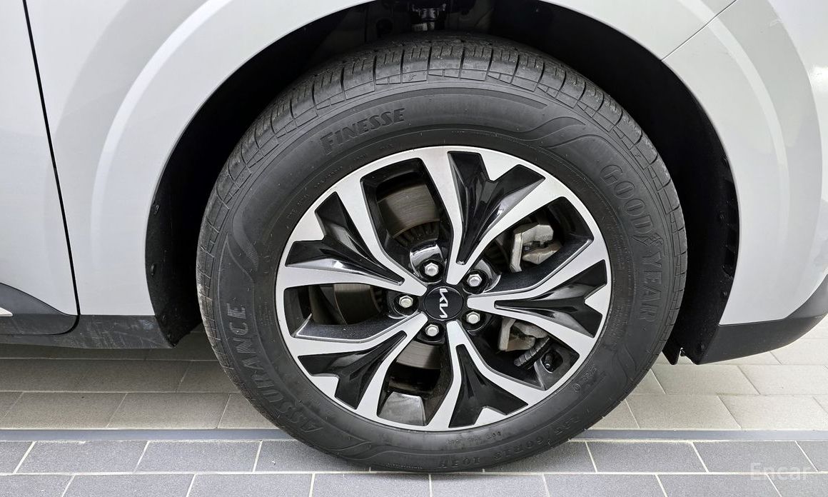  Kia Canival