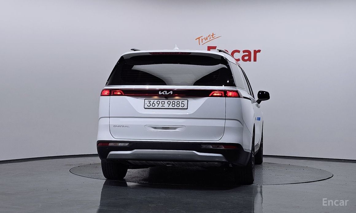  Kia Canival