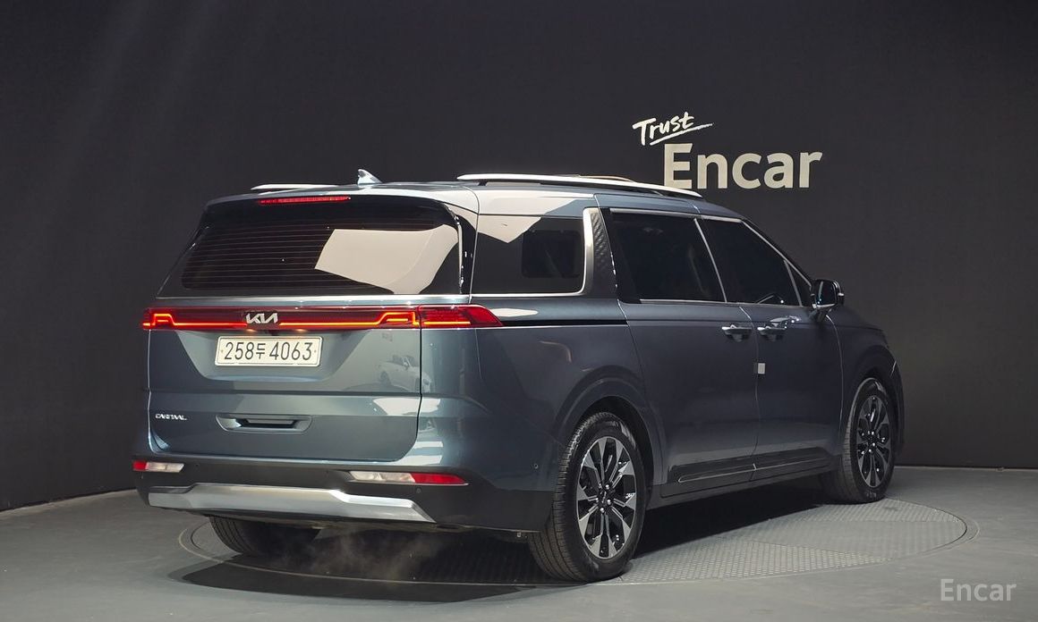  Kia Canival