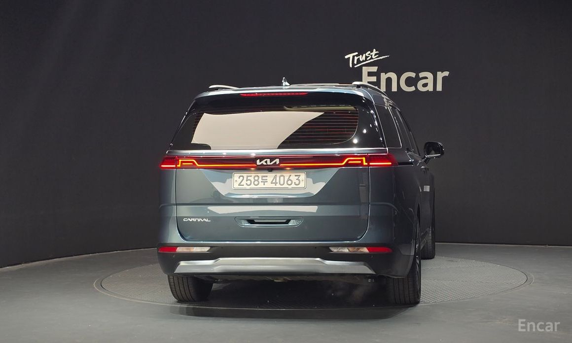  Kia Canival