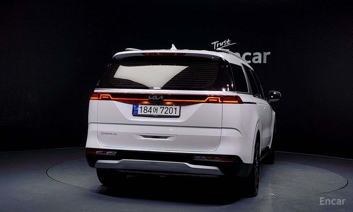  Kia Canival