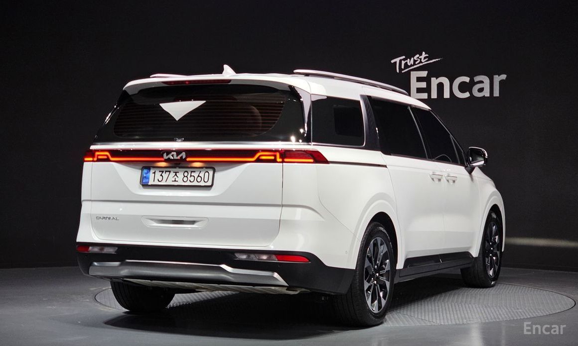  Kia Canival