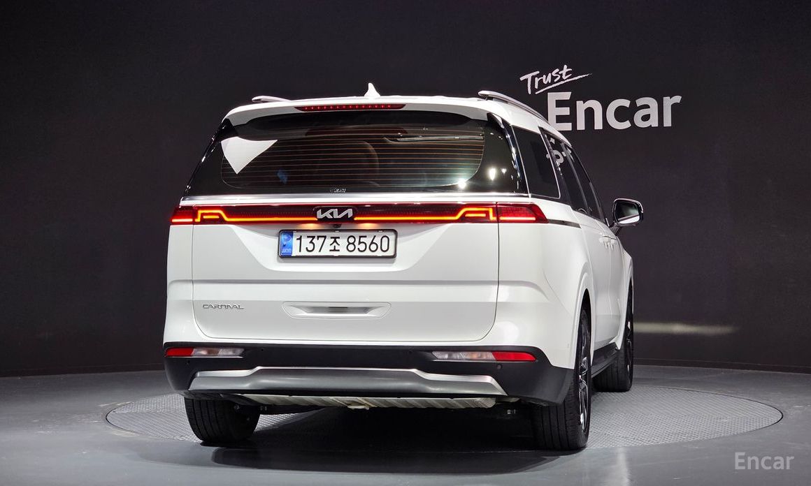  Kia Canival