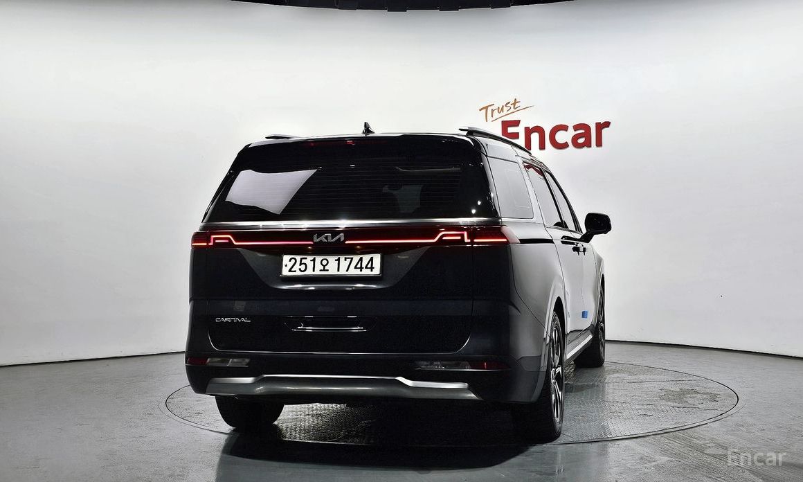  Kia Canival