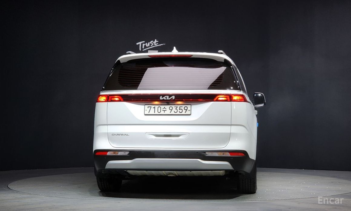 Kia Canival