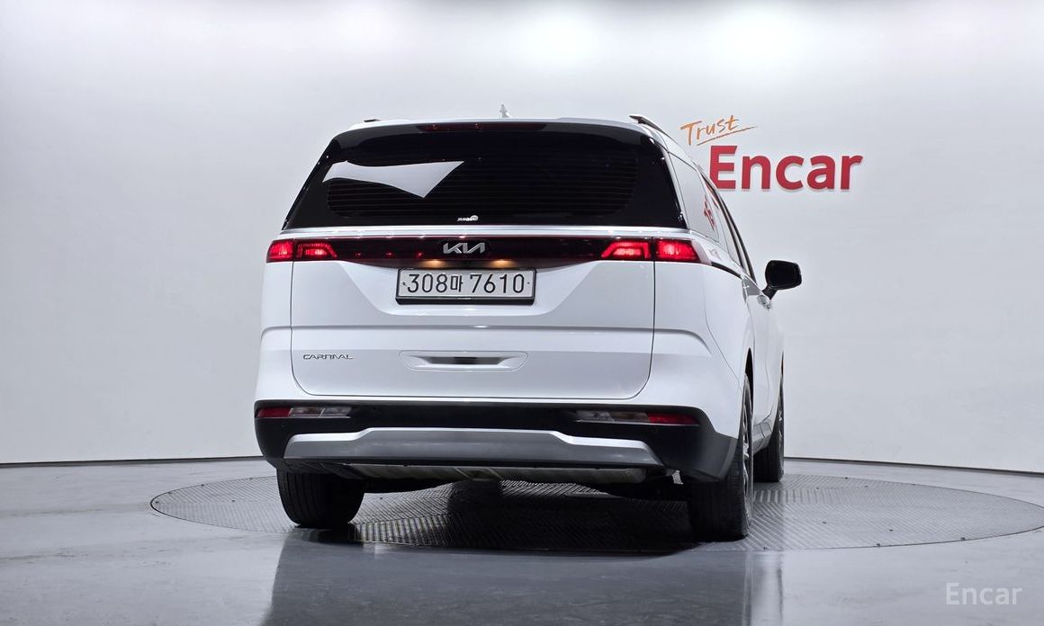  Kia Canival