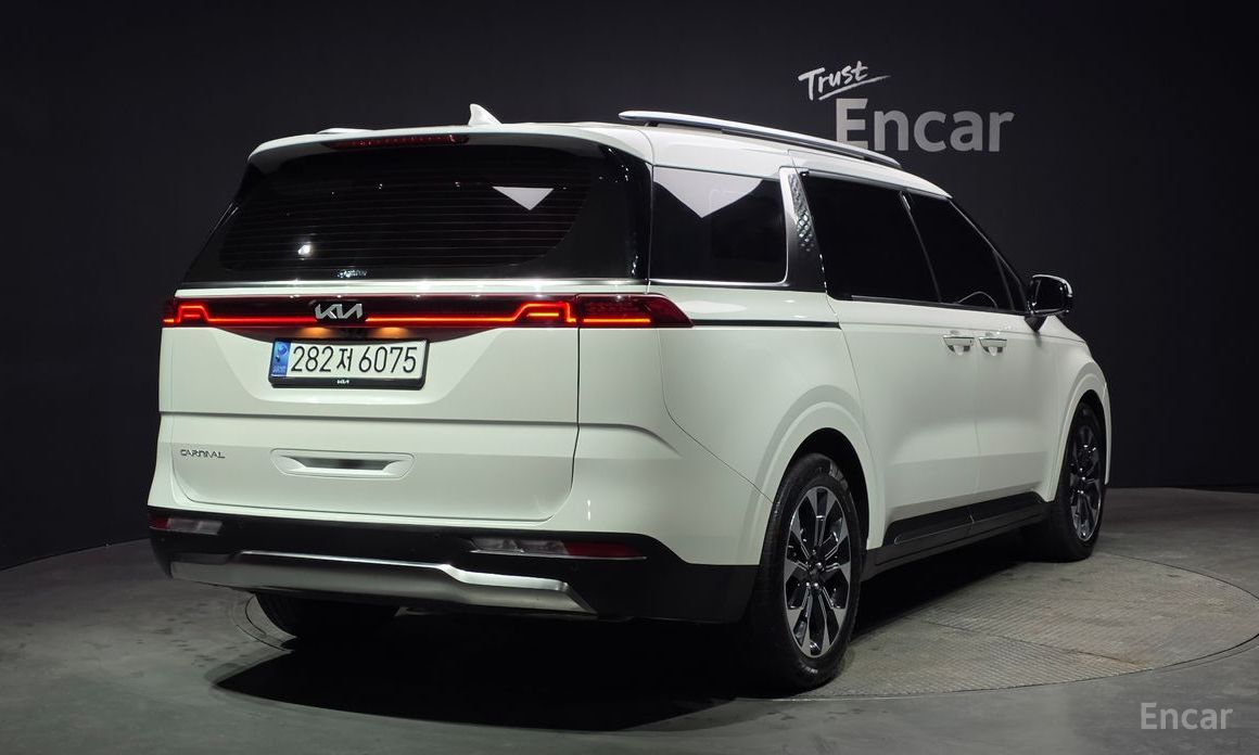  Kia Canival