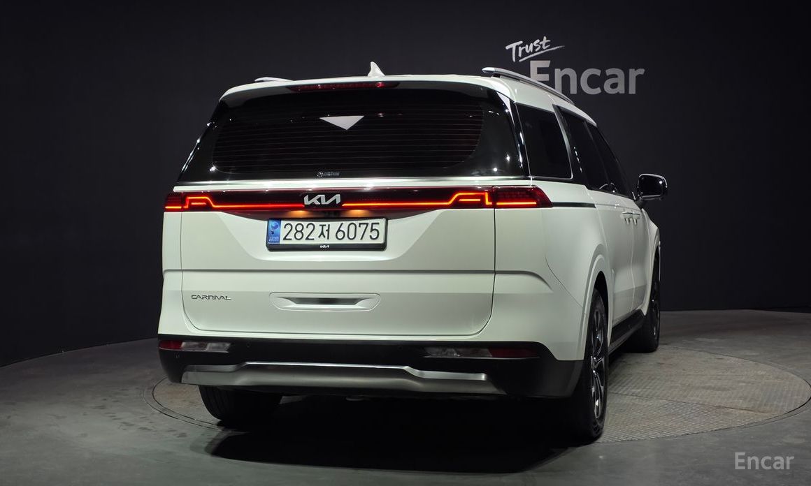  Kia Canival