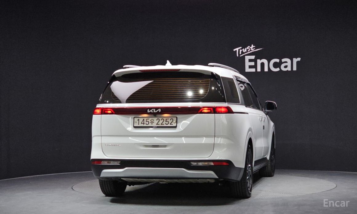  Kia Canival