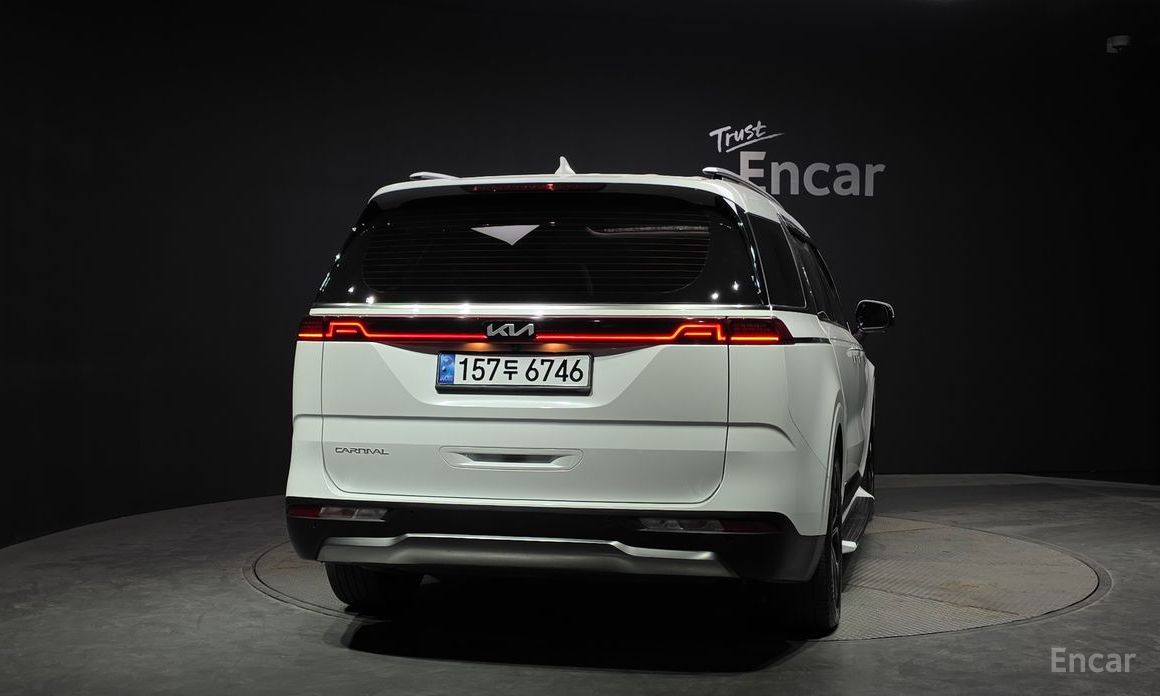  Kia Canival