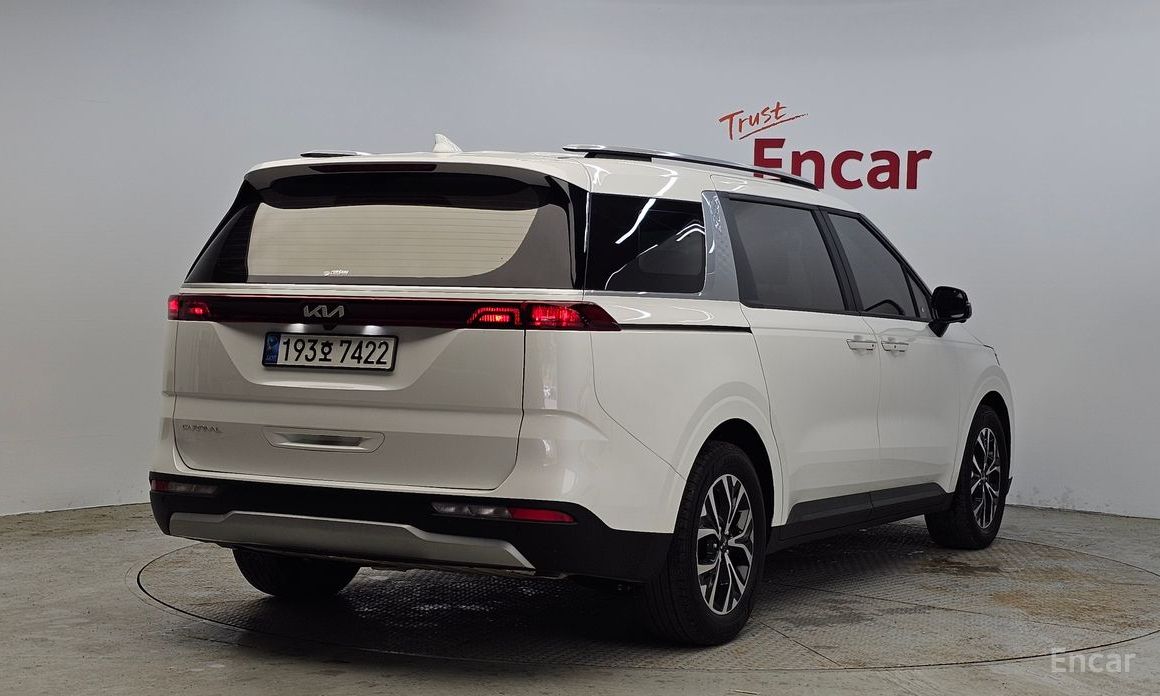  Kia Canival