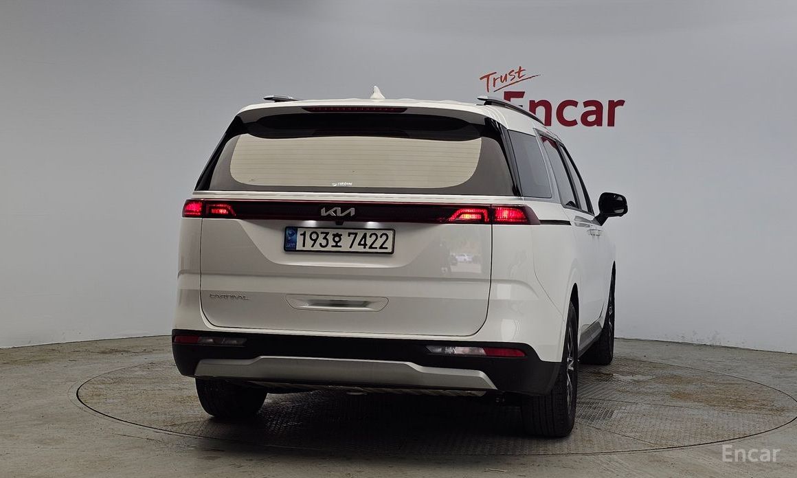  Kia Canival