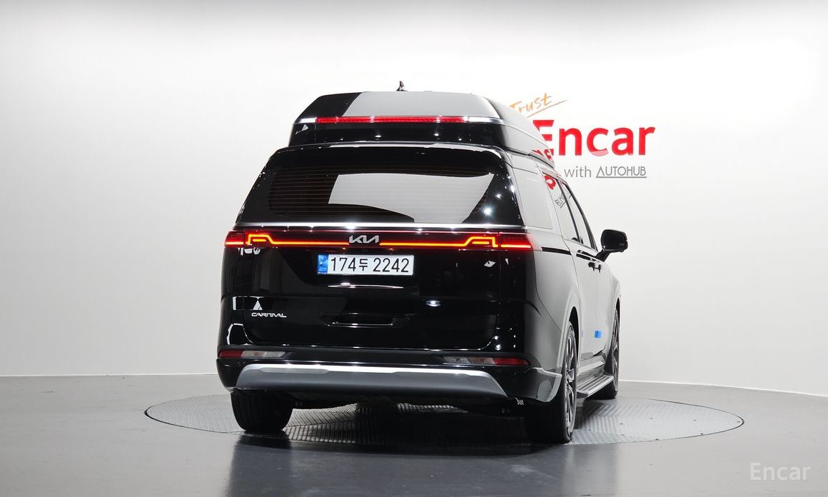  Kia Canival