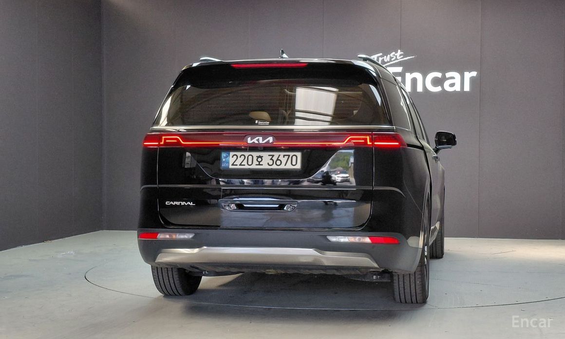  Kia Canival