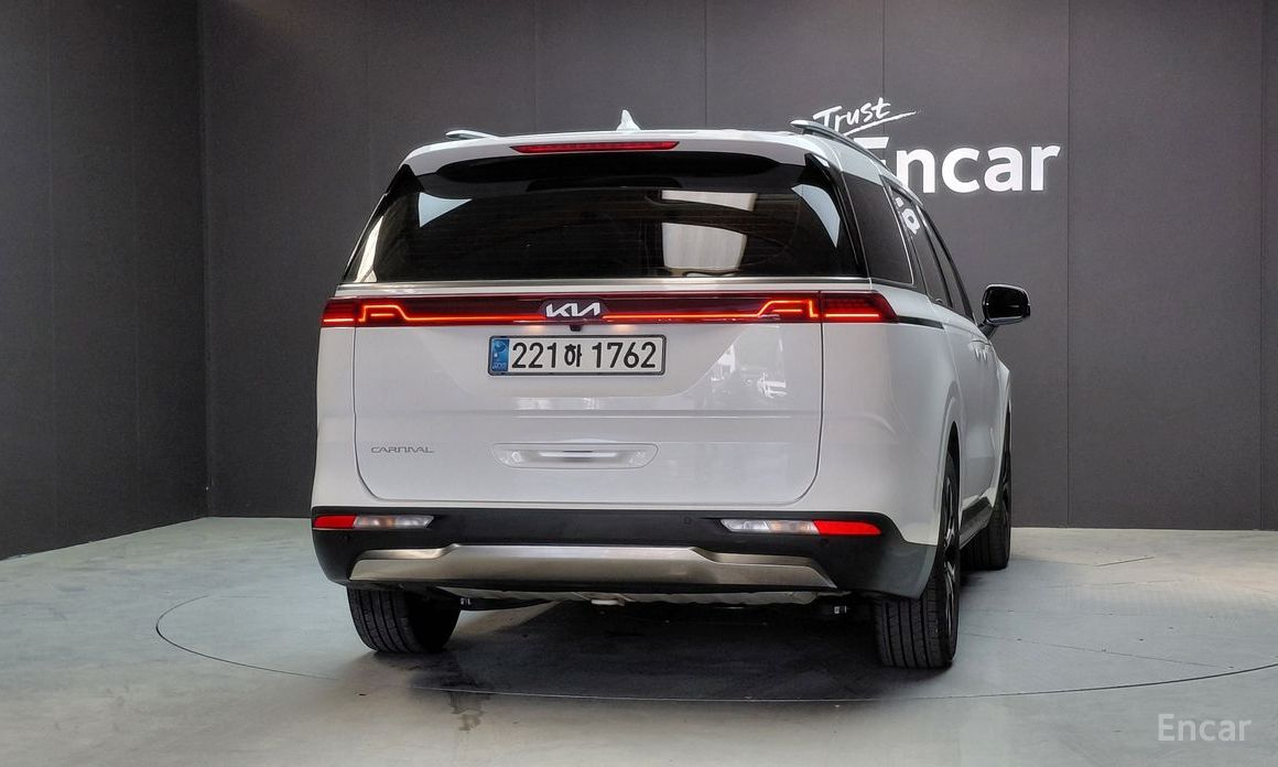  Kia Canival