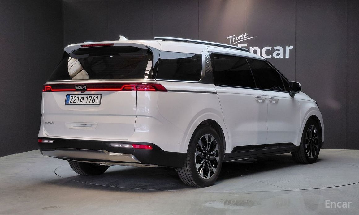  Kia Canival