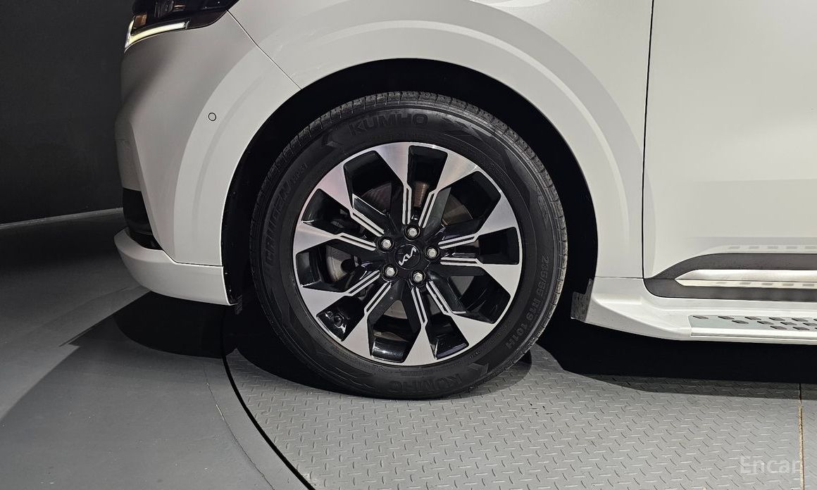  Kia Canival
