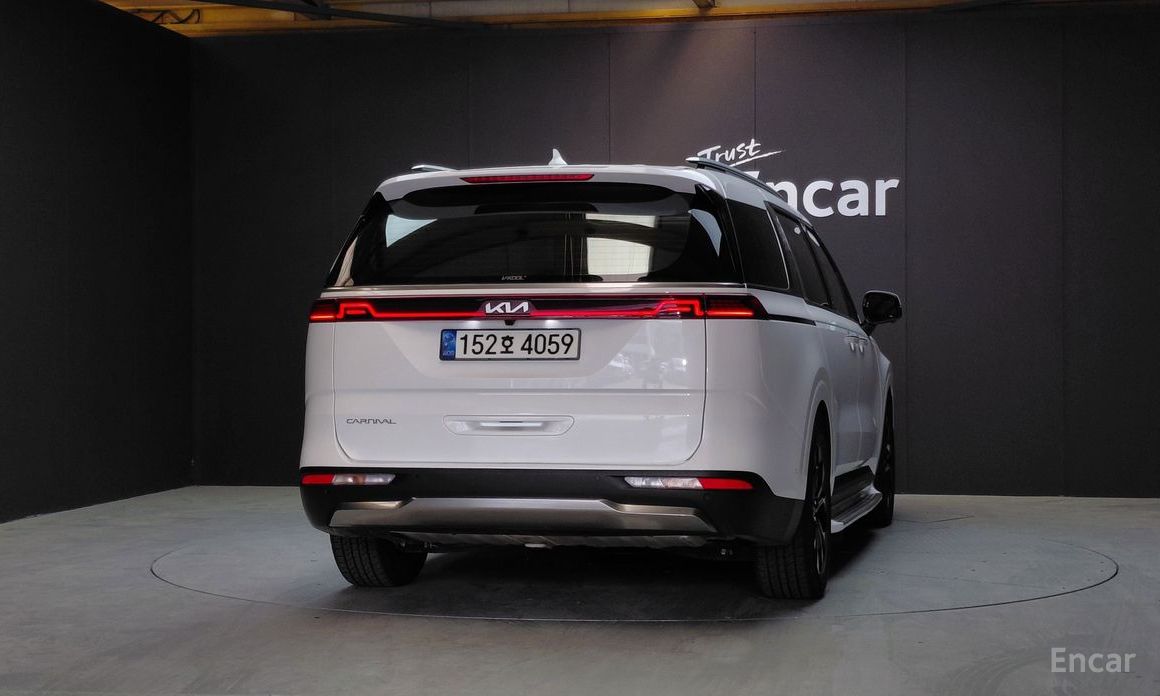  Kia Canival