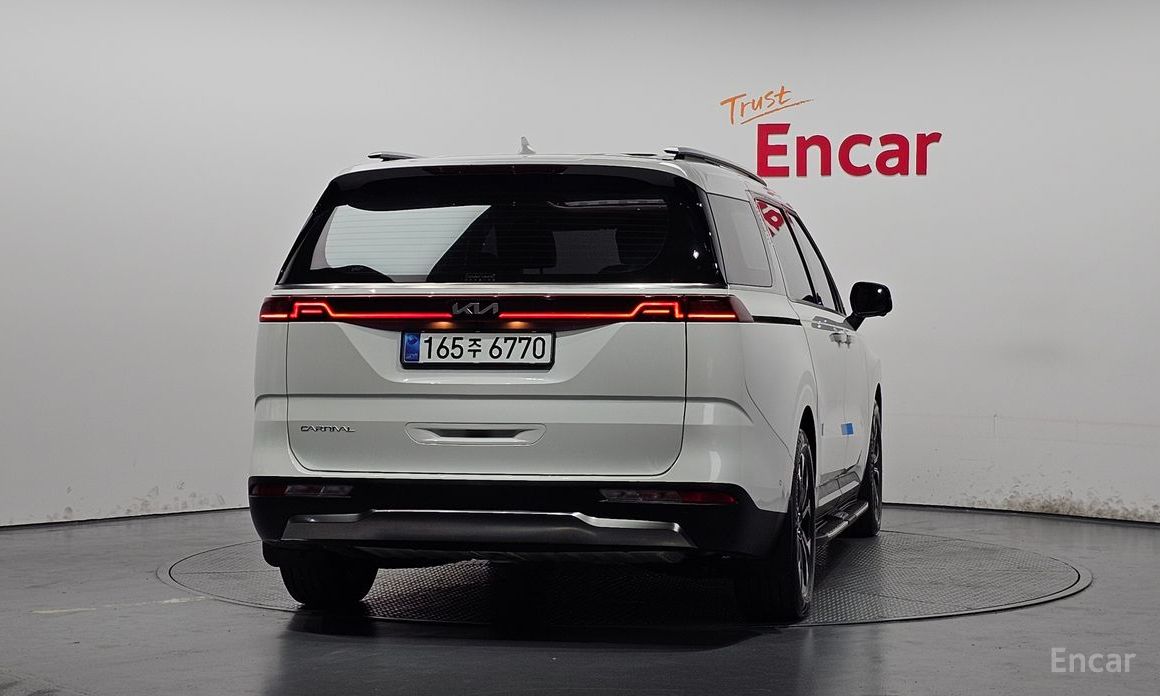  Kia Canival