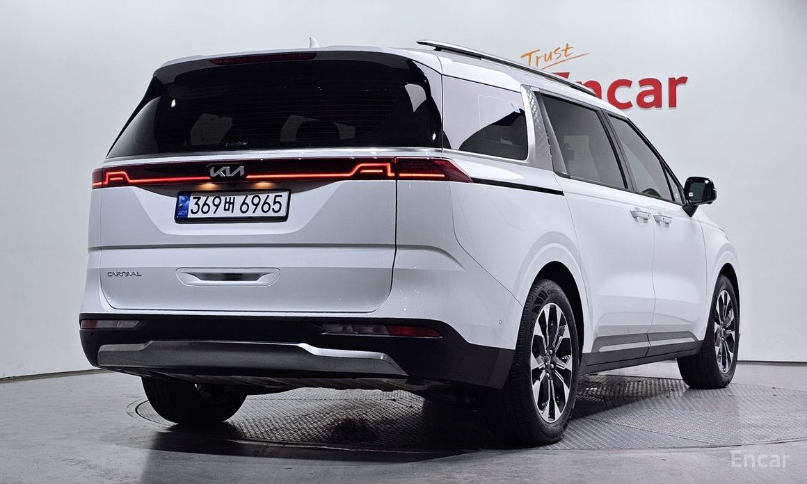  Kia Canival