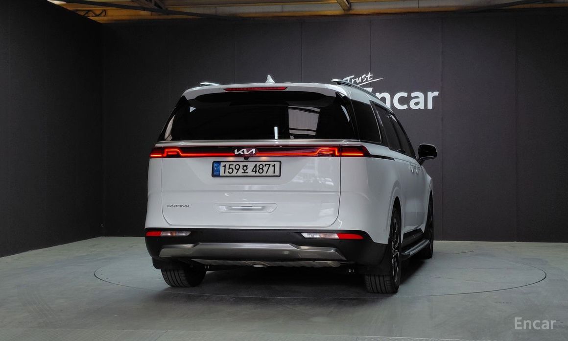  Kia Canival