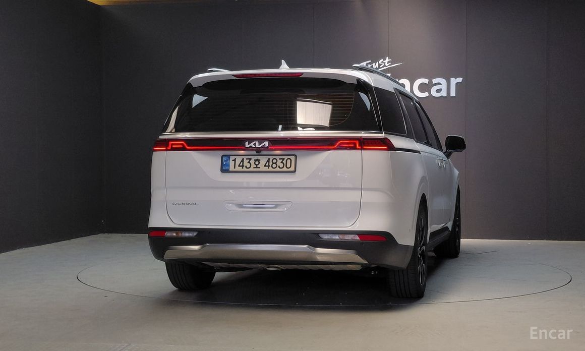  Kia Canival