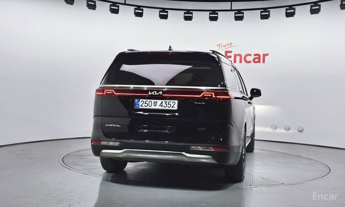 Kia Canival