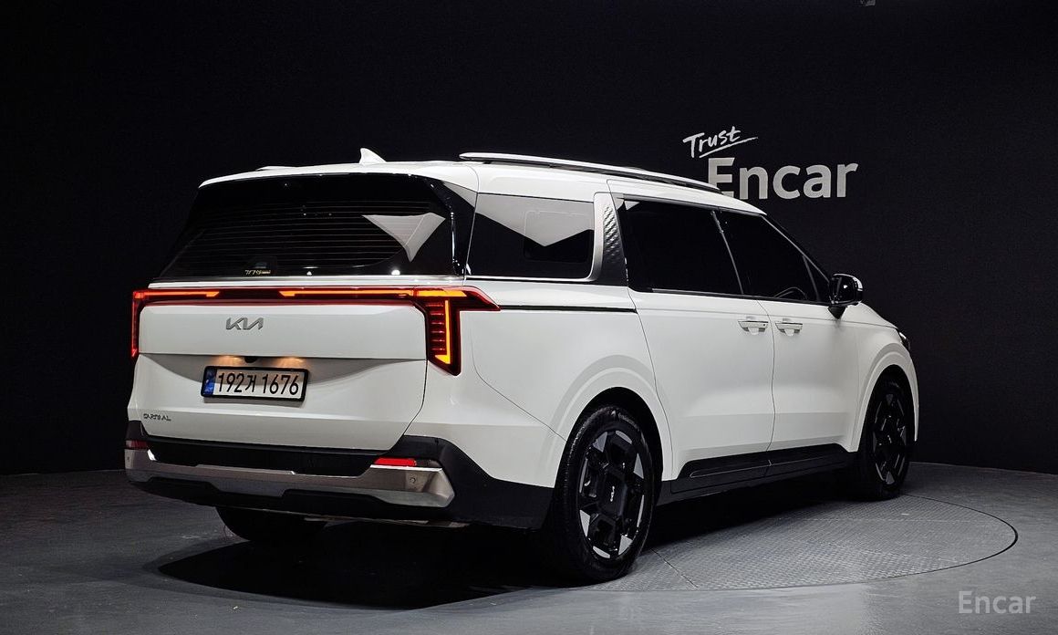  Kia Canival