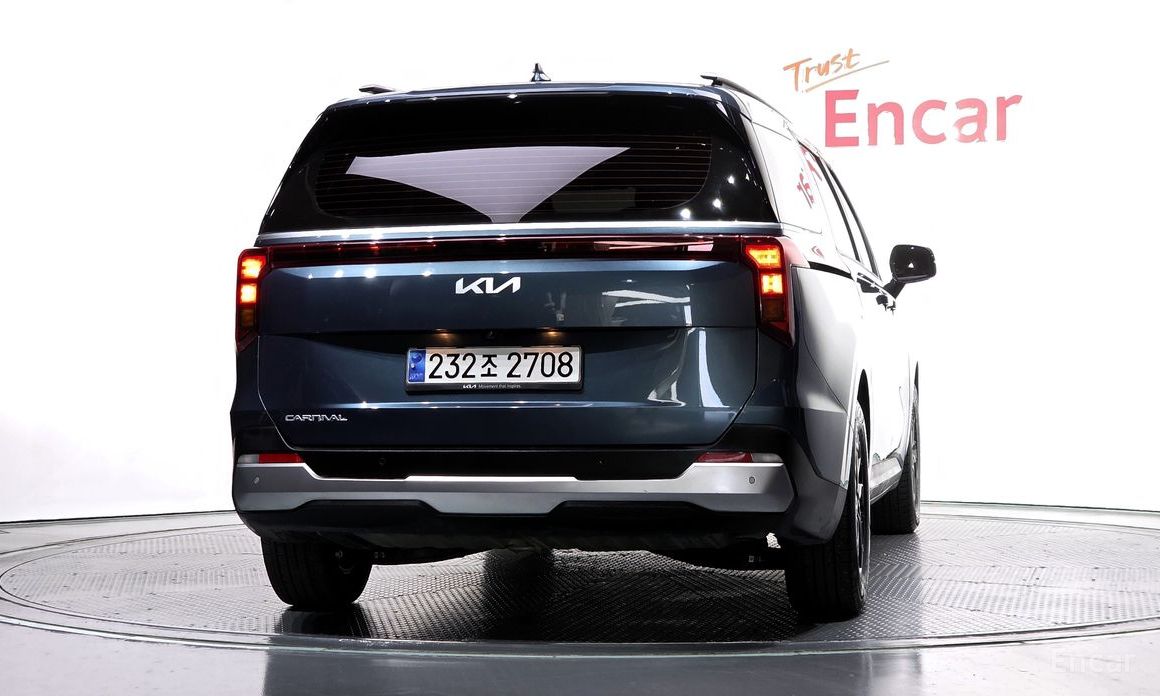  Kia Canival