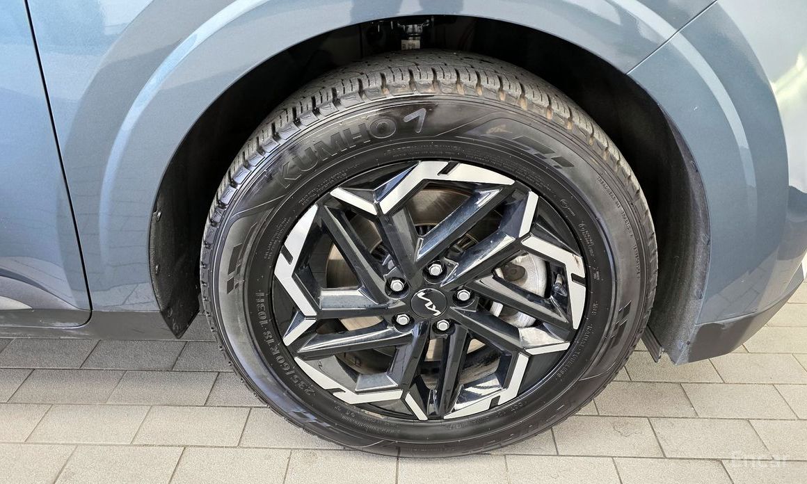  Kia Canival