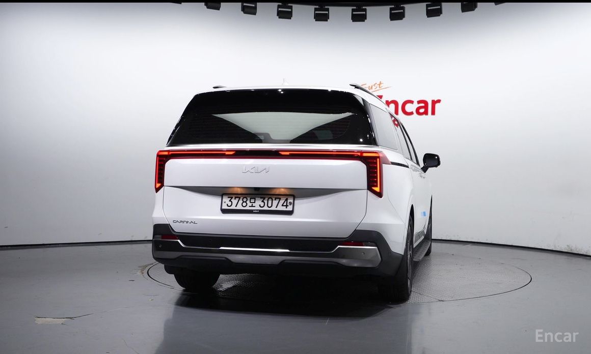  Kia Canival