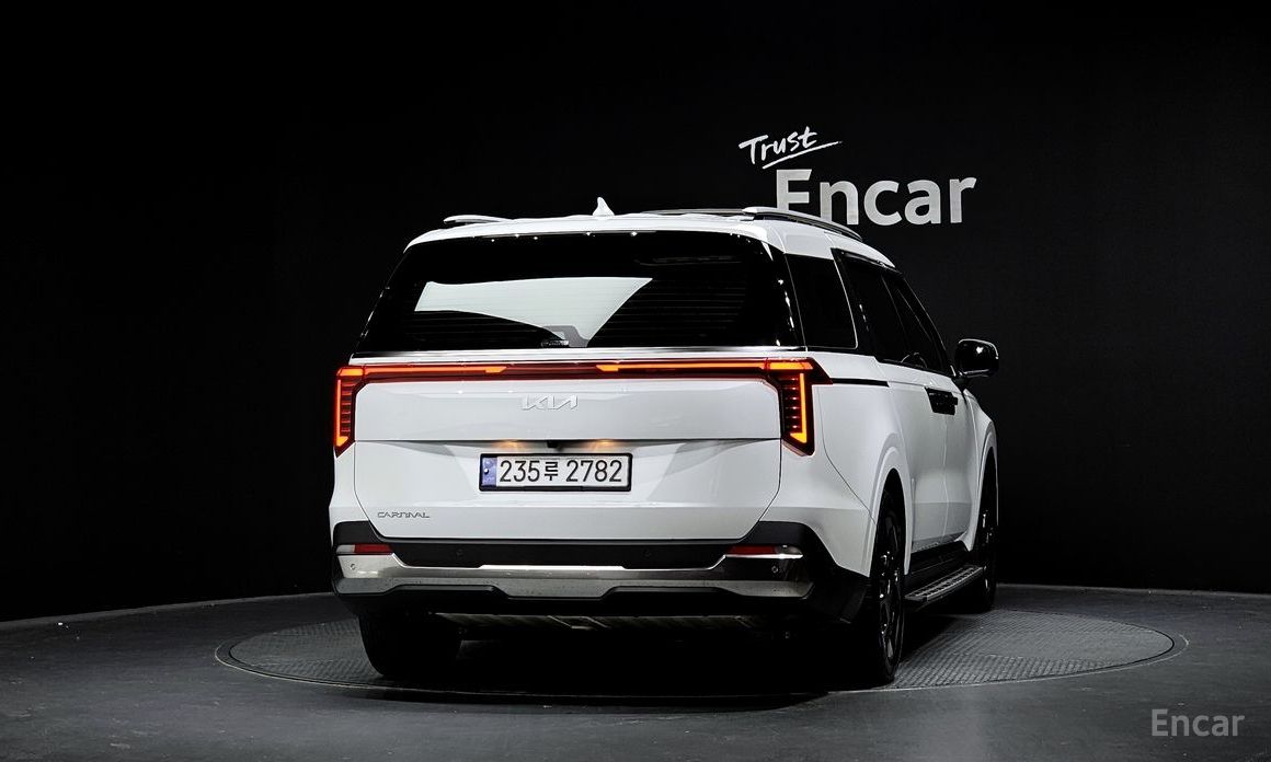  Kia Canival