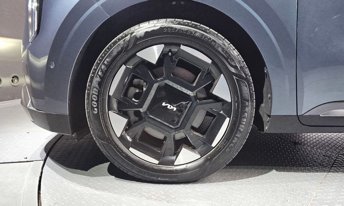  Kia Canival