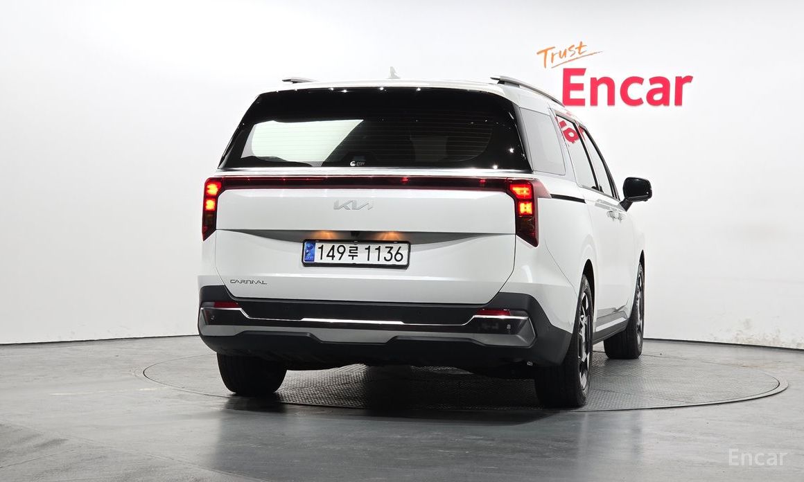  Kia Canival