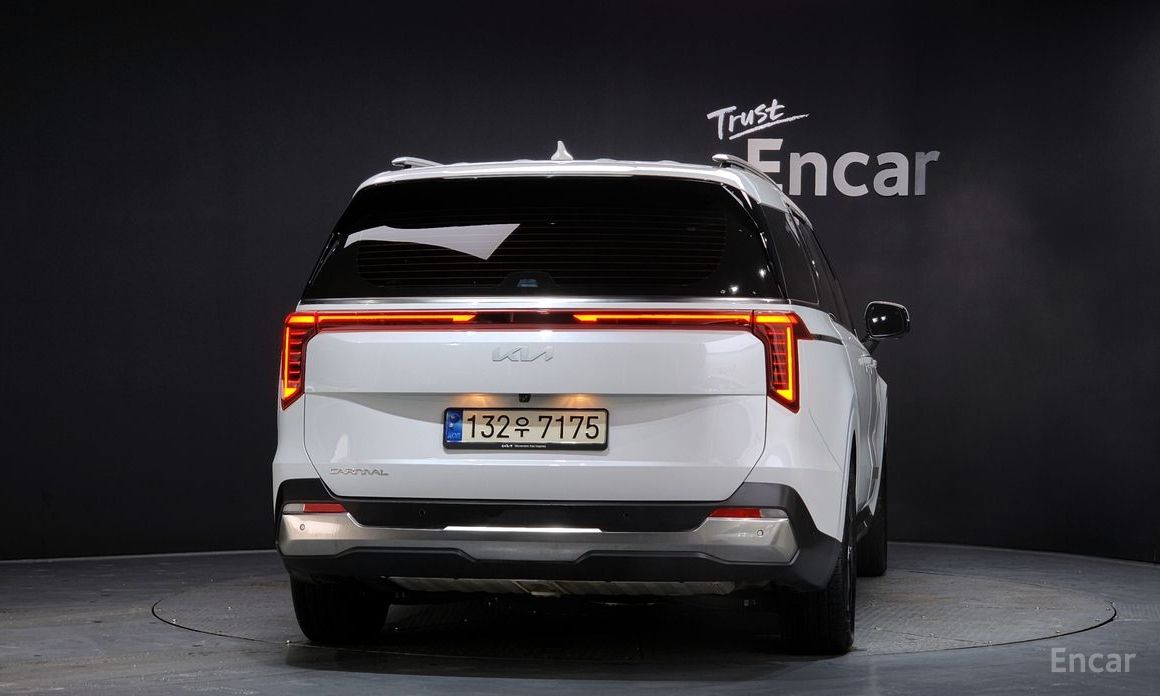  Kia Canival