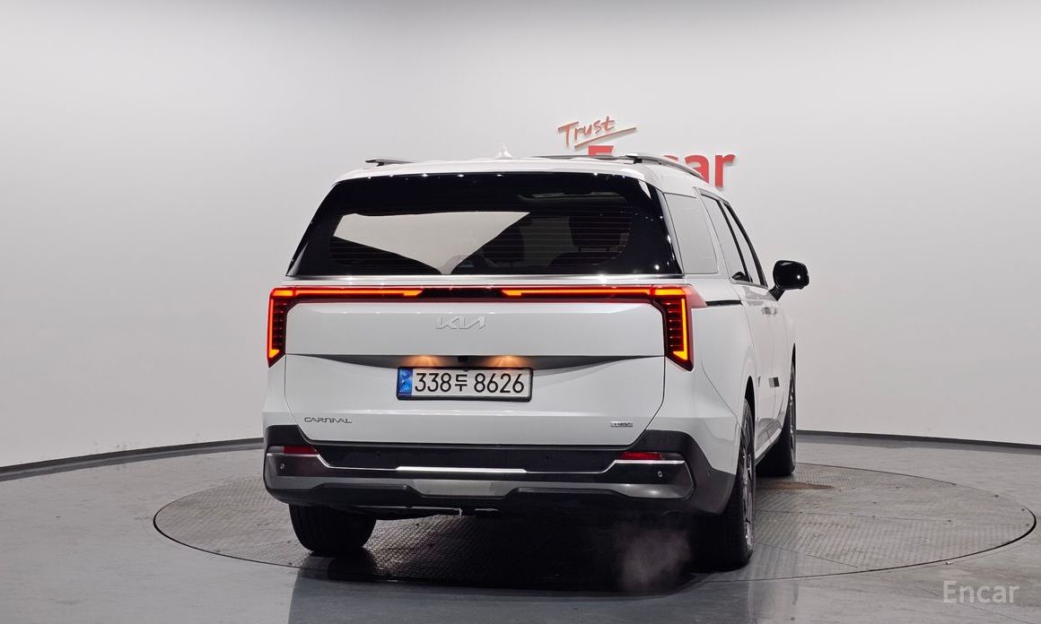 Kia Canival