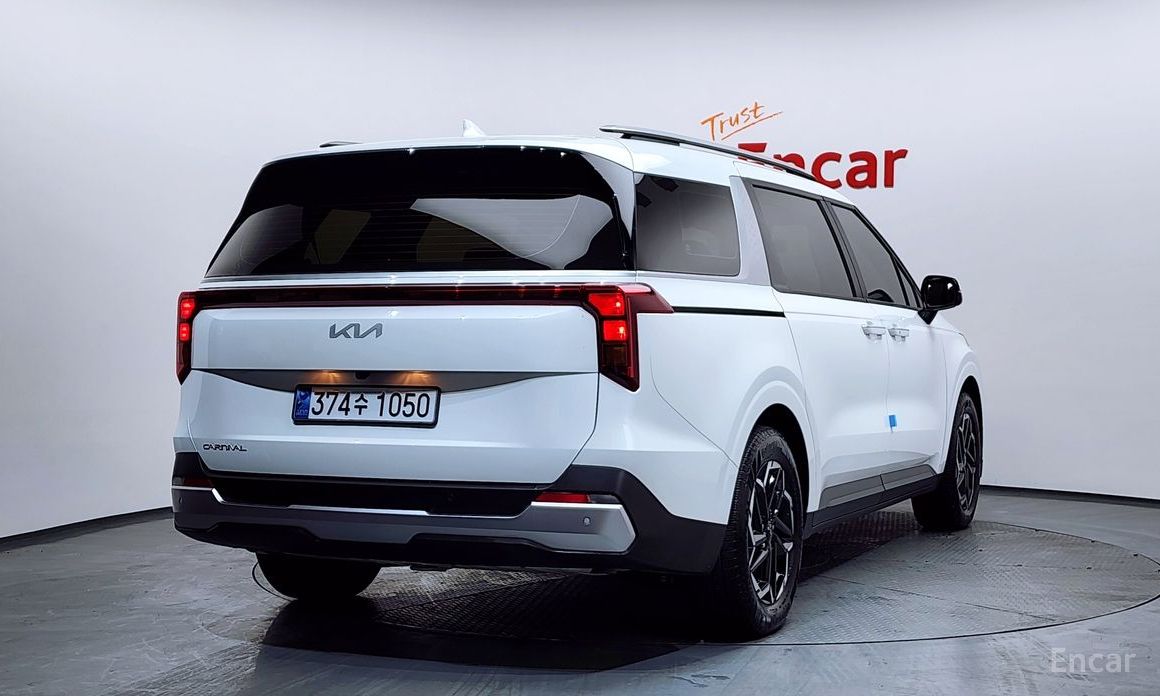  Kia Canival