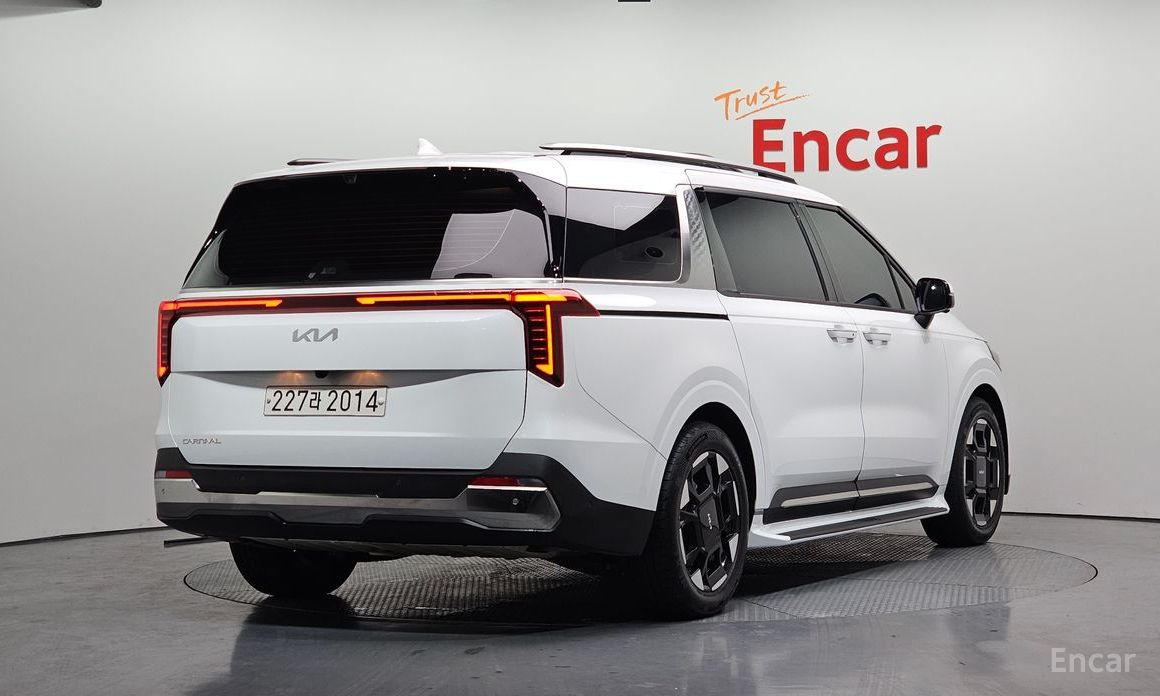  Kia Canival