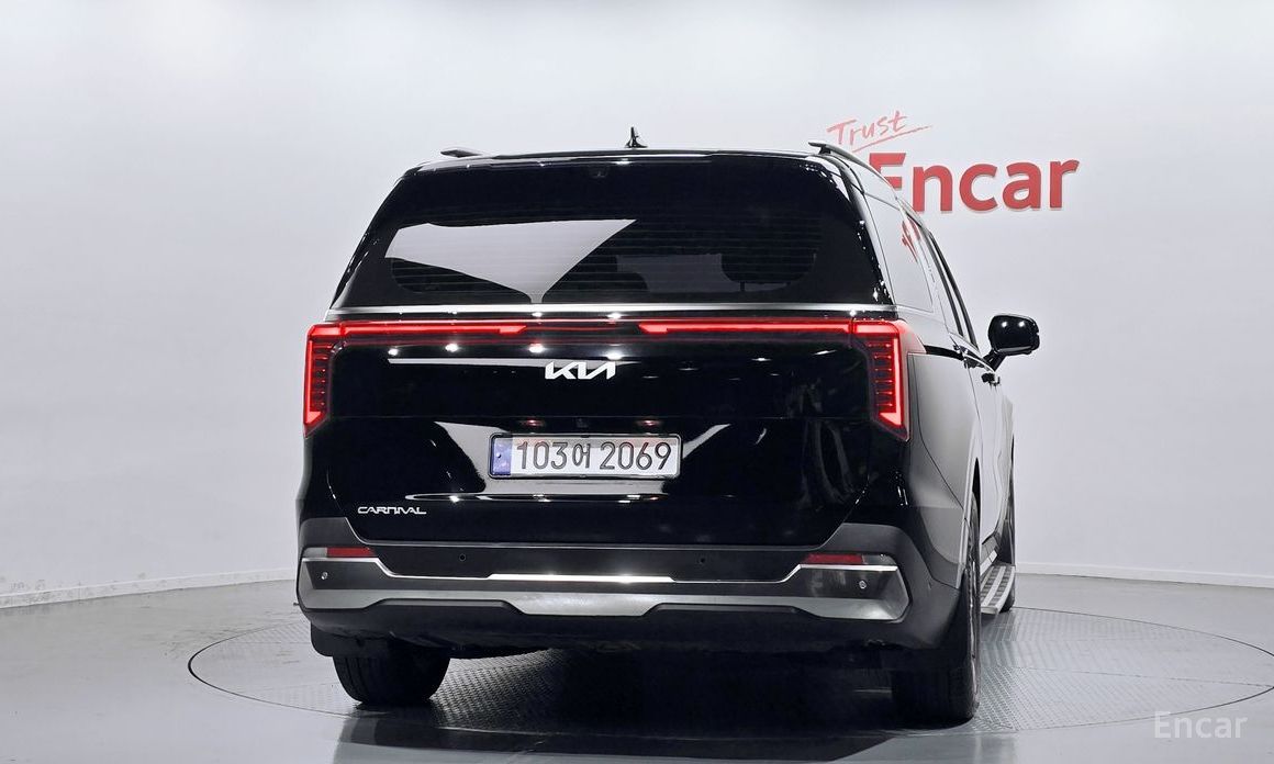  Kia Canival