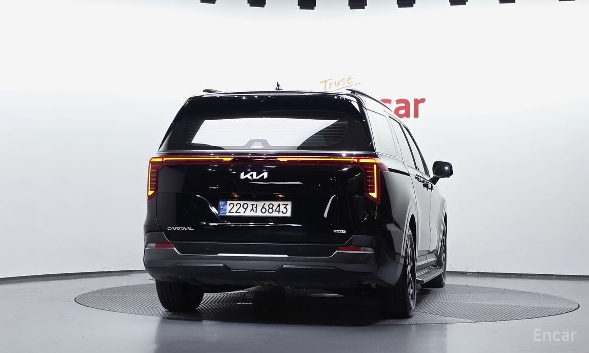  Kia Canival