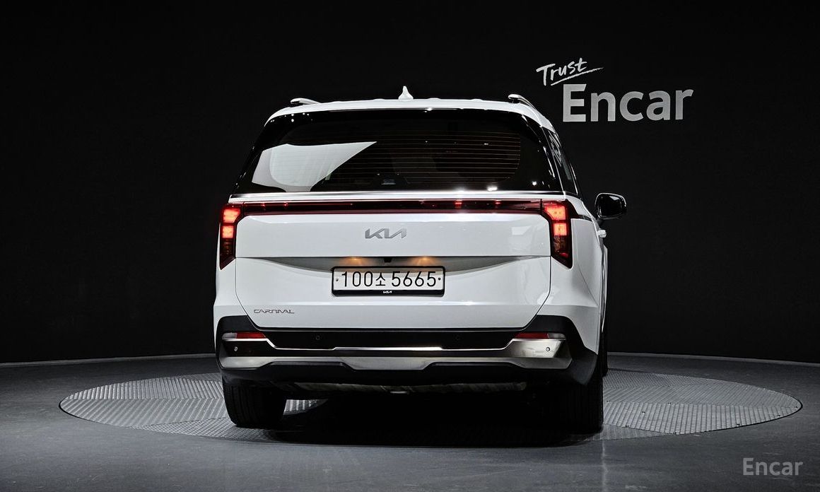  Kia Canival