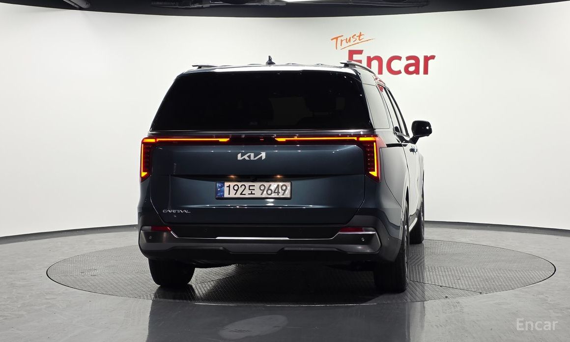  Kia Canival