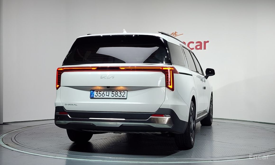  Kia Canival
