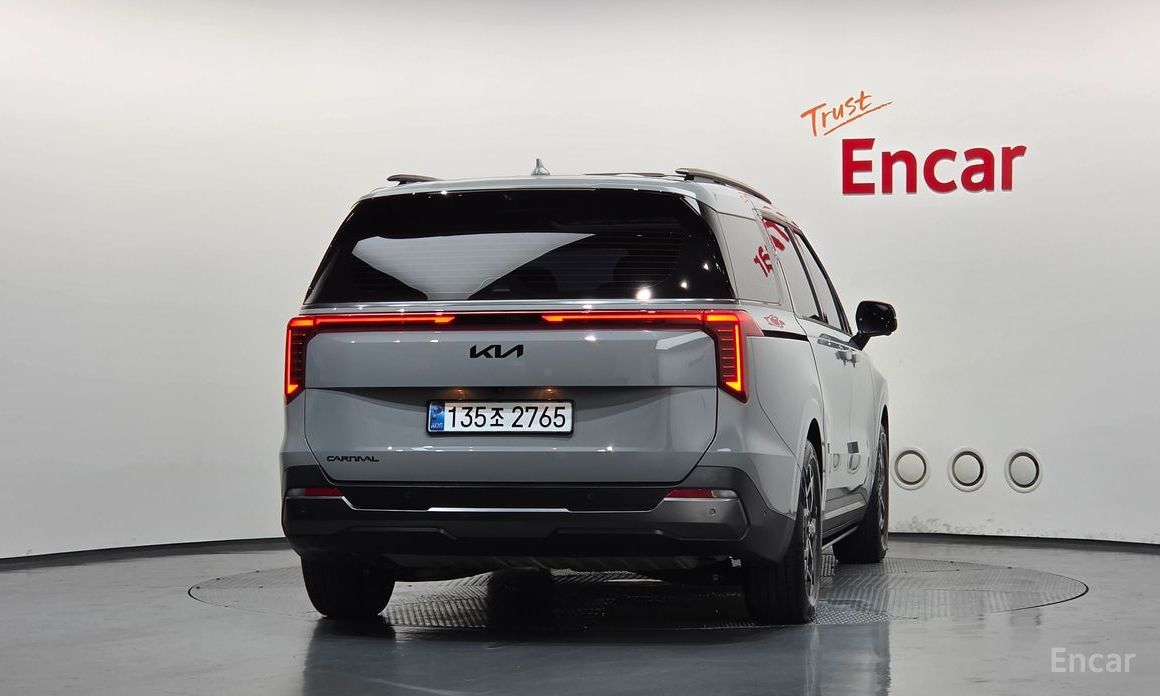  Kia Canival