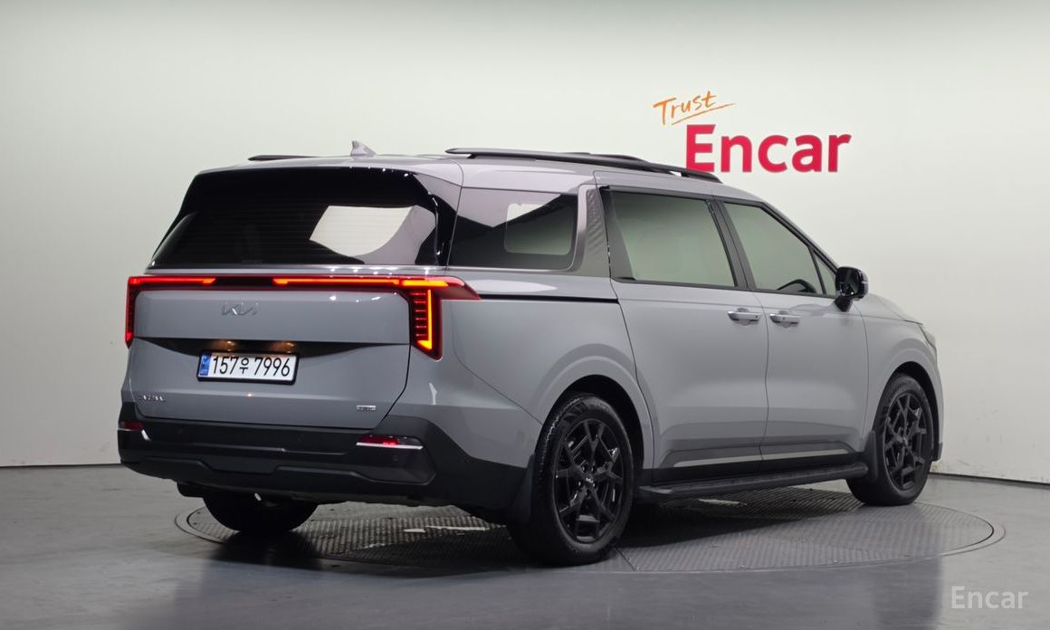  Kia Canival