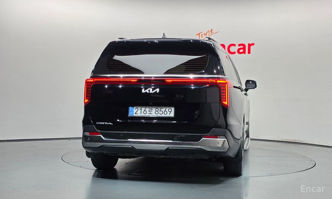  Kia Canival